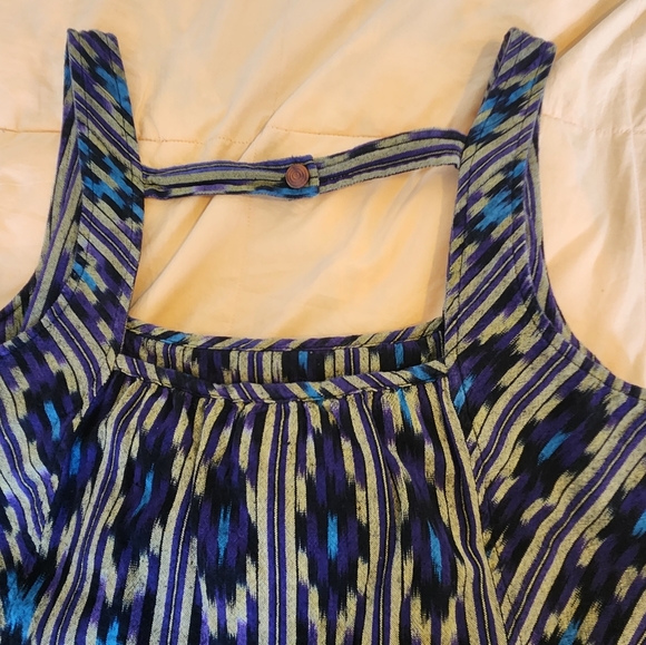 Patterned Square-Neck Tank Top - Picture 6 of 7